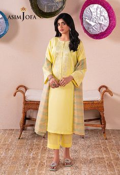 Shirt: Indian raw silk By Pcs: 3 Pcs Trouser: Indian raw silk Dupatta: Organza Color: Yellow Fabric composition: Blended Product Details Bask in this lime yellow ethnic embroidered piece- a lavish trio that exudes opulence and traditional elegance. Wedding Tussar Silk Churidar, Designer Tussar Silk Straight Kurta Dress, Semi-stitched Cutdana Raw Silk Kurta, Semi-stitched Slub Silk Bollywood Dress, Silk Kurta With Dupatta In Pista Green, Bollywood Style Semi-stitched Slub Silk Dress, Long Sleeve Slub Silk Dress With Zari Work, Long Sleeve Slub Silk Dress With Resham Embroidery, Semi-stitched Cotton Silk Kurta