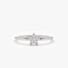 14K Gold Star Shaped Diamond Ring 14K White Gold Ferkos Fine Jewelry Dainty Gold Band, Layering Diamond Necklaces, Diamond Silver Ring, Flawless Diamond, Beautiful Diamond Rings, Natural Diamond Ring, Diamond Star, Gold Star, Bright Light