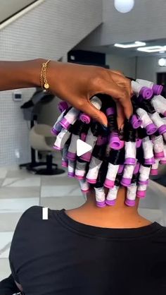 Braiders directory | Adenrele O. Adepoju on Instagram: "Will you like to try this perm rod technique? Stylist said it can be done on any hair texture 😍🙏😄👉 ______Follow @braidersdirectory for more exciting hairstyles 

📩DM FOR DIFFERENT PROMO/ADS PACKAGES AVAILABLE

www.letstalkhairs.com 

______________________

✂️Featured stylists: @thekainoirexperience 📍: Houston, TX
DM HER 👆 FOR ENQUIRIES 
______________________

IGNORE 

#braids #braidstyles  #hair  #naturalhairstyles     knotlessbraids protectivestyles, kid braid style, protective style for kids
Houston Braider 
Frankfort Hairstylist 
#letstalkhairs
#letstalkhairshoustonnaturalhair" Jumbo Perm Rods On Natural Hair, Short Roller Set Black Hair, Permed Short Hair, Perm Rod Sizes, Black Hair Perm, Natural Hair Perm Rods, Curly Permed Hair, Natural Hair Rod Set, Natural Hair Headbands