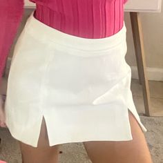 Brand New With Tags Chic Spring Tennis Skirt, Trendy Spring Skort, Trendy Mini Hem Party Bottoms, Trendy Mini Hem Bottoms For Party, Trendy Party Bottoms With Mini Hem, Trendy Spring Mini Hem Skort, Trendy Short Skirt, Mini Hem Skirt For Night Out In Spring, Chic Fitted Tennis Skirt For Day Out