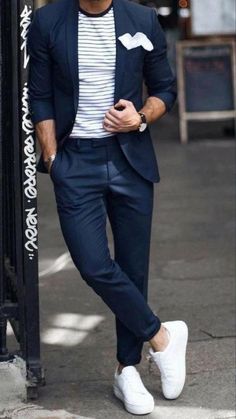 Mens White Tuxedo, Stylish Sneakers Women, Suits And Sneakers, Mens Sport Sneakers, Blue Suit Men, Men With Street Style, Mens Fashion Smart, Mens Style Guide, Custom Suit