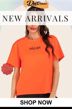 Sold Out Graphic Tee Women's Outfits By Occasions, Style Mistakes, Basic Style, Casual T Shirts, Fashion Games, Graphic Tee, Types Of Sleeves, Casual Outfits, Graphic Tees