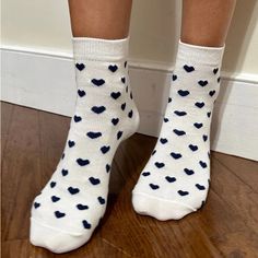 Brand New With Tags White And Navy Hearts Socks Not Sold Online! Ships Same Day/Next Day Price Firm Cute Fun Socks, Brandy Melville Accessories, Brandy Melville Socks, Cute Socks Aesthetic, Brandy Clothes, Black Leg Warmers, Navy Socks, Socks Aesthetic, Ruffled Socks