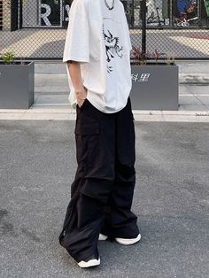 Wide Leg Pants Outfit Men, Black Pants Outfit Men, Fall Mens Outfits, Softboy Outfits, Boyfriend Outfit, Pants Outfit Men, Baggy Clothes, Guys Clothing Styles, Fall Outfits Men