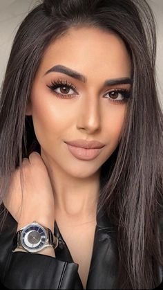 Wedding Makeup For Brown Green Eyes, Makeup Looks Engagement Photos, Makeup Looks Fair Skin Dark Hair, Casual Smokey Eye Makeup, Wedding Makeup For Big Eyes, Spring Outfits Party Casual, Makeup With Dark Hair, Brown Smokie Eye Makeup, Bridesmaids Makeup Ideas Hooded Eyes