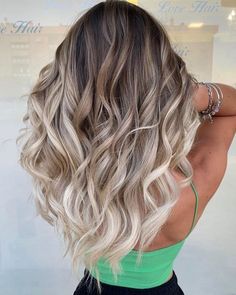 Blonde Curly Balayage, Curly Balayage, Balayage Hair Blonde Medium, Hairstyle Hacks, Blonde Hair With Roots, Mushroom Hair, Ombre Hair Blonde, Dark Roots Blonde Hair