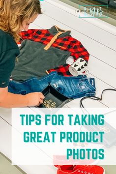 Taking Product Photos, Selling Used Clothes Online, How To Sell Clothes, Selling Used Clothes, Selling Clothes Online, Photographer Outfit, Reselling Clothes, Foto Tips, Clothes Pictures