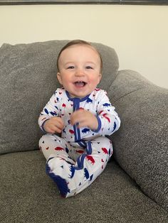 This super soft white Buffalo hearts romper pajama is just what your newest little Buffalo fan needs!! Choice of red or blue zipper/trim. 95% Bamboo 5% Spandex Two-way zipper Fold over sleeve cuffs for NB and 0-3 months.  Snug fitting, light weight, breathable material Listing is for one romper only. No two rompers are exactly the same. Playful Long Sleeve Jumpsuits For Sleepovers, Playful Long Sleeve Jumpsuits And Rompers For Bedtime, Playful Long Sleeve Jumpsuits And Rompers For Sleepover, Playful White Jumpsuits And Rompers For Loungewear, Playful White Onesie For Pajama Party, Playful Long Sleeve Bodysuit For Bedtime, Playful White Long Sleeve Jumpsuits And Rompers, White Long Sleeve Jumpsuits And Rompers For Sleep, White Long Sleeve Playful Jumpsuit