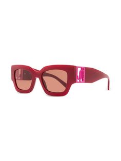 Jimmy Choo Eyewear Nena Sunglasses - Farfetch Red Accessories, Chanel 2, Iconic Bags, Summer Beach Wear, Flat Boots, Exclusive Fashion, Ballet Flat Shoes, Pump Sandals, Ski Wear