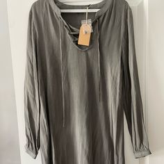 Nwt Gray Casual Fit Casual Boho Tunic Dress For Fall, Casual Fall Boho Tunic Dress, Fall Casual Boho Tunic Dress, Fall Beach Midi Dress In Viscose, Casual Rayon Tunic Dress, Casual Viscose Tunic Dress, Spring Casual Tunic Dress, Casual Boho Tunic Dress For Spring, Spring Beach Viscose Tunic