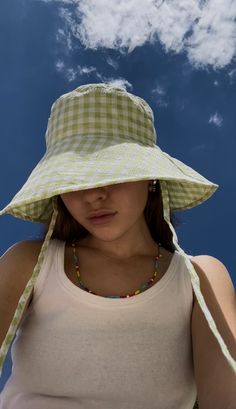 Sun Hat Aesthetic, Bucket Hat Aesthetic, Beauty Desk, Accessorize Jewellery, Hat Aesthetic, Picnic Accessories, Work Accessories, Outfits With Hats, Gingham Print