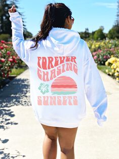 Get in on the Coconut Girl Trend with this cute Forever Chasing Sunsets Hoodie! This Beachy Hoodie is super comfy! Size up for a Trendy Oversized Look! ♥ Hello and Welcome to Meaningful Tees Shop! ♥ Printed on the most popular Unisex Hoodie, the Gildan 18500 is 50% Cotton / 50% Poly. The soft fleece lining makes it super Comfy and is sure to become your new favorite! ♥ All of our items are made to order with care for each customer : ) ♥ Please allow 3-7 BUSINESS days (usually 3-5) for your item Cheap Summer Hoodie With Letter Print, Amazon Preppy Hoodies, Cheap Trendy Hoodie For School, Sunset Hoodie, Coconut Girl Clothes, Summer Hoodies, Girl Trends, Girl Posters, Teen Girl Outfits