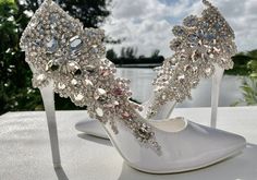 Stunning shoe clips turn any ordinary pair of shoes to look like they are worth hundreds!  Clips hold firmly yet comfortably to any pair of shoes.  They measure 10 x 4 inches. Gatsby Shoes, Art Deco Shoes, Shoe Clips Wedding, Rhinestone Shoe, Shoe Ornaments, Bridal Shoe, Wedding Shoes Bride, Bridal Wedding Shoes, Sparkle Shoes