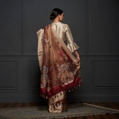 Indulge in the allure of our Pure Organza Saree, a limited edition creation with an enchanting print that captivates the senses. The saree is elevated by a gracefully crafted zari pallu and border, ensuring a blend of beauty and charm that is truly unmatched. Revel in the exquisite details of this exclusive piece. Organza Digital Print, Digital Print Saree, Print Saree, Printed Saree, Saree Fabric, Organza Saree, Silk Yarn, Banarasi Sarees, Printed Sarees