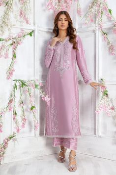 Mesa Rose Designer Outfit, Pakistani Suit, Master Card, Simple Pakistani Dresses, Pakistani Designers, Elegant Shirt, Silk Shirt, Pakistani Dresses, Fancy Dress