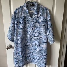 Vintage Men’s South Pole Button Down Shirt Nwot Size Xl Measurements Pit-Pit 26 1/2” Shoulder To Bottom 34 1/2” Sweater Tank Top, South Pole, Shirt Color, Vintage Men, Button Downs, Sweater Shirt, Colorful Shirts, Blue White, Button Down Shirt