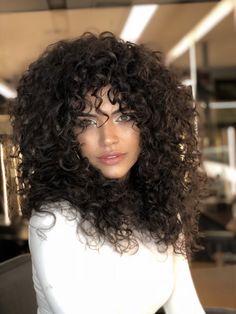 Layered Curly Hair, Bangs With Medium Hair, Haircut Inspiration, Natural Curls Hairstyles, Hair Inspiration Color