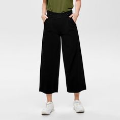 Black Cropped Trousers, New Look Fashion, Belle Silhouette, Fitted Trousers, Cropped Trousers, Black Crop, Black Belt, Wide Leg Trousers