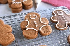 some cookies that are sitting on a cooling rack