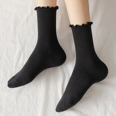 5 Pairs /Lot Socks for Women Ruffle Middle Tube Ankle Short Breathable Black White Set Spring Autumn Autumn Socks, Mid Calf Socks, Frilly Socks, Ruffled Socks, Socks Cute, Women Crew Socks, Lace Socks, Socks For Women