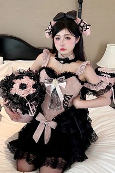 Black/Pink [Blackberry Lover] Multi-Layered Lace Sweet Princess Lolit – LolitaInside Sweet Ruffled Skirt For Party, Pink Mini Skirt For Costume Party, Cute Black Party Skirt, Feminine Black Party Skirt, Sweet Party Skirt, Bow Tube Top, Blue Hairband, Gothic Skirts, Punk Dress