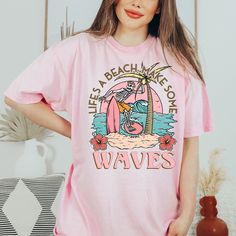 Oversized Tshirt Aesthetic, Clothes Skeleton, Hibiscus Shirt, Tshirt Aesthetic, Trendy Girls Outfits, Summer Tshirt, Preppy Clothes, Beach Tee, Vsco Girl