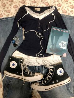 Beautiful bow, clothes, beautiful clothes, у2k , image , y2k image Y2k Outfits With Converse, Twigliht Aesthetic Outfits, Cute Outfits For School Aesthetic, Twilight Style Outfits, Twilight Aesthetic Outfit Summer, Downtown Style Aesthetic, Emo Coquette Outfits, Lamp Aesthetic Outfit, Twilight Clothes Aesthetic