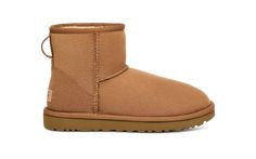 Crafted with our famously soft sheepskin, our women's Classic Mini II Boot brings West Coast cool. Shop on ugg.com for free shipping on full-price orders! Classic Mini Ii Boot, Ugg Classic Mini Ii, Ugg Store, Classic Ugg Boots, Dr Shoes, Ugg Classic Mini, Ugg Classic, Classic Boots, Slipper Shoes