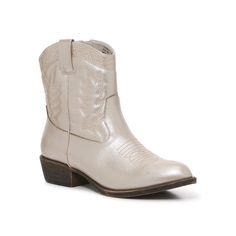 Coconuts-Pistol Cowboy Bootie Ride off into the sunset in the Pistol cowboy booties by Coconuts! This cowgirl ankle boot will have you kicking up your heels in western style! Cowgirl Ankle Boots, Trending Handbags, Casual Ankle Boots, Stylish Clothes, Cute Boots, Trending Sneakers, Metallic Sandals, Black Bralette, Western Boot