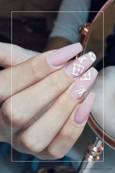 Louis Vuitton Nails