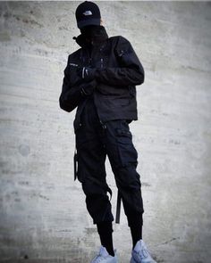 Techwear Streetwear Men, Tech Wear Fashion Men, Casual Techwear Outfits Men, Casual Techwear Men, Men’s Tech Wear, Simple Techwear, Techwear Men Outfit, Male Techwear, Dark Wear Men