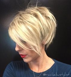 Choppy Blonde Pixie With Long Bangs Blond Balayage, Skirt Diy, Layered Bob Hairstyles, Long Pixie, Long Bangs, Layered Bob, Penteado Cabelo Curto, Haircuts For Fine Hair