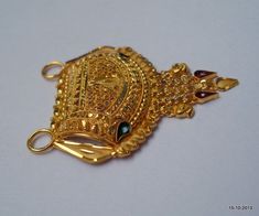 "TRADITIONAL DESIGN 20k GOLD PENDANT NECKLACE FROM RAJASTHAN INDIA, GREAT HANDMADE DESIGN, MADE OF SOLID 20 CARAT YELLOW GOLD, GOOD FOR JEWELLERY COLLECTION. Height max. - 3.6 cm(1.41\") width max.- 3.1 cm(1.22\") weight - 4.8 grams Material - 20k solid yellow gold." Gold Necklace With Meenakari Round Pendant, Gold Meenakari Round Pendant Necklace, Gold Meenakari Necklace With Round Pendant, Gold Meenakari Temple Necklace For Puja, Traditional Yellow Gold Temple Necklace With Pendant, Yellow Gold Pendant Temple Necklace For Festive Occasions, Yellow Gold Temple Necklace With Pallu As A Gift, Festive Yellow Gold Pendant Temple Necklace, Gold Temple Necklace With Latkans In 22k Gold