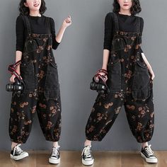 Casual Black Jumpsuit, Womens Denim Overalls, Black Denim Overalls, Womens Black Jumpsuit, Sewing Fashion, Retro Mode, Floral Denim, Loose Jeans, Baggy Pants