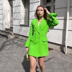 New With Tag. Color Neon Green 2834/811 Elegant Green Zara Outerwear, Zara Green Long Sleeve Blazer, Trendy Green Single-breasted Blazer, Zara Green Long-sleeve Blazer, Zara Lime Green Heels, Blue Blazer Women, Green Peacoat, Zara Basics, Peplum Blazer