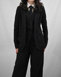 Suit Tomboy Style, Black On Black Suit Women, Black Three Piece Suit Women, Suit And Tie For Women Aesthetic, Women In Suits Homecoming, Prom Ideas Suits Women, Masc Women Hoco Outfits, Women Is Suits Prom, Prom Outfit For Tomboys