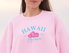 Get ready to fall in LOVE with your new "Aloha Hawaii" crewneck sweatshirt. It's the cutest and most trendy way to emit all those important coconut girl vibes! We hope you are as obsessed with your new Hawaii sweatshirt as we are. Great as a gift! * Q U I C K * F A C T S * 💠 50% Cotton 50% Polyester Medium Heavy Fabric 💠Tear away label 💠 Wash and dry normally (on cool for best results) 💠 Slight variations in shirt and graphic colors are to be expected due to screen and printer settings as each shirt is custom printed for you! * S I Z I N G * 💠 Sizing is unisex so runs like men's, though not overly large 💠 Most women find their typical size works best, since they are meant to fit a touch loose; size up for an oversized fit 💠 Size guide (Garment measurements): Size S: 20"W x 27"L Size Beachy Sweatshirt, Hawaii Crewneck, Forever Chasing Sunsets, Hibiscus Shirt, Sunsets Hawaii, Hawaii Sweatshirt, Hawaii Hibiscus, Chasing Sunsets, Aloha Hawaii