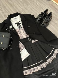 Detective Inspired Outfits, Casual Japanese Outfits, Pastel Academia Outfit, Jirai Kei, Kawaii Fashion Outfits, Royal Outfits, Simple Trendy Outfits, Outfit Inspo Fall, Girly Fashion