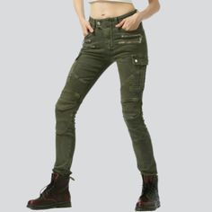 Look stylish and feel confident with our 2023 Spring-Summer Collection of Women's Moto Jeans! With their mid-waist. slim fit and zipper & button closure. these riding-style jeans make an impeccable fashion statement. Plus. they come in a stonewashed finish for extra flair!Why These Moto Jeans Are a Must-Have Biker Style: Look street and stylish with these medium-rise biker jeans! Slim Fit: Show off your curves with a slim fit that flatters your figure. Zipper & Button Closure: Easy to wear and s Jeans For Ladies, Riding Jeans, Street Style Aesthetic, White Jeans Men, Yellow Denim, Moto Jeans, Biker Jeans, Current Fashion, Autumn Collection