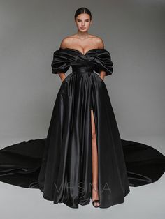 Evening dress Beatrice Noir with a skirt Black Wedding Dress Gothic, Dark Witch, Gothic Wedding Dress, Stunning Prom Dresses, Wedding Dresses Corset, Prom Dress Inspiration, Wedding Dresses Photos, فستان سهرة, Prom Outfits