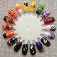 15 Best Halloween Nail Art Ideas Nails For Halloween, Halloween Nail Art Ideas, Bat Nails, Black Halloween Nails, Holloween Nails, Halloween Acrylic, Cute Halloween Nails, Special Nails, Pumpkin Nails