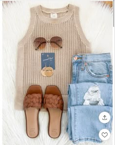 Tropical Travel Outfit, Casual Spring Outfits Women, Outfit Minimalista, Mesh Sweater, Spring Clothing, Cute Spring, Winter Mode, Summer Fashion Outfits, Mom Outfits