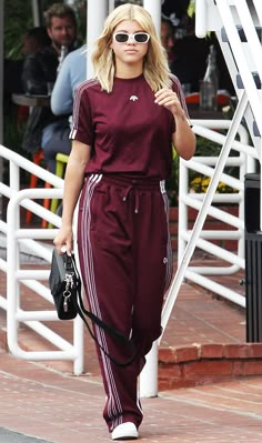 We Can't Get Enough of Sofia Richie's Style via @WhoWhatWear Look Adidas, Tracksuit Outfit, Sofia Richie, Glam Look, Adidas Fashion, Adidas Outfit, Sporty Outfits, 인물 사진