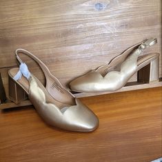 Like A Bronze Color Block Heel Sling Back Size 7.5 Ww New In Box Sling Back Shoes, Back Shoes, Color Block Heels, Shoes Color, Sling Back, Bride Dresses, Bronze Color, Mother Of The Bride Dresses, Mother Of The Bride