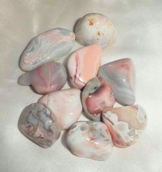 Nymphaea Lotus, Crystal Vibes, Turquoise Rose, Crystal Aesthetic, Spiritual Crystals, Pretty Rocks, Cool Rocks, Mia 3, Botswana Agate