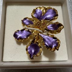 22 K Gf Stamped Beautiful Vintage Violet Purple Enamel Bearded Iris Brooch And Pendant Nwt In Original Box Iris Jewelry, Disney Gold, Bearded Iris, Purple Rhinestone, Violet Purple, Sterling Silver Filigree, Cat Brooch, Baroque Fashion, Purple Glass