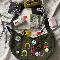 Baggu Bags, What's In My Bag, School Bag Essentials, Crescent Bag, Purse Essentials, Handbag Essentials