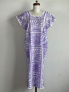 Mexican cotton dress with hand embroidered birds and flowers. Double herringbone embroidery in purple threads in front and back. Amazing work of art made for artisans from La Cuenca of Oaxaca. In excellent condition. Measures:  47"     Bust Circumference 43"     Long 17"      Arm Hole Circumference 25"   Shoulder seam to hem 6"     Neck depth SHIPPING METHOD BY FEDEX We are pleased to share with all our customers the new worldwide shipping method we have through FedEx company so that your purcha Summer Purple Dress With Chikankari Embroidery, Double Herringbone, Embroidered Bird, Mexican Dresses, Cotton Dresses, Dress Clothes For Women, Hand Embroidered, Art Collection, Dress Outfits