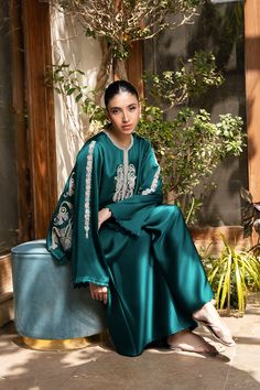 Aja Elegant Green Kurta With Embroidered Border, Elegant Green Set With Embroidered Border, Elegant Green Sets With Embroidered Border, Elegant Green Kaftan With Resham Embroidery, Green Embroidered Kaftan For Eid, Teal Shirt, Pants Model, Designer Name, Eid Collection