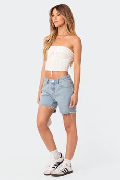 Poplin Bustier Top – edikted Low Rise Shorts Outfits, Low Rise Denim Shorts, Shorts Low Rise, Denim Shorts Outfit, Teen Shorts, Girls Denim Shorts, Top Strapless, Low Rise Shorts, Swimwear Dress